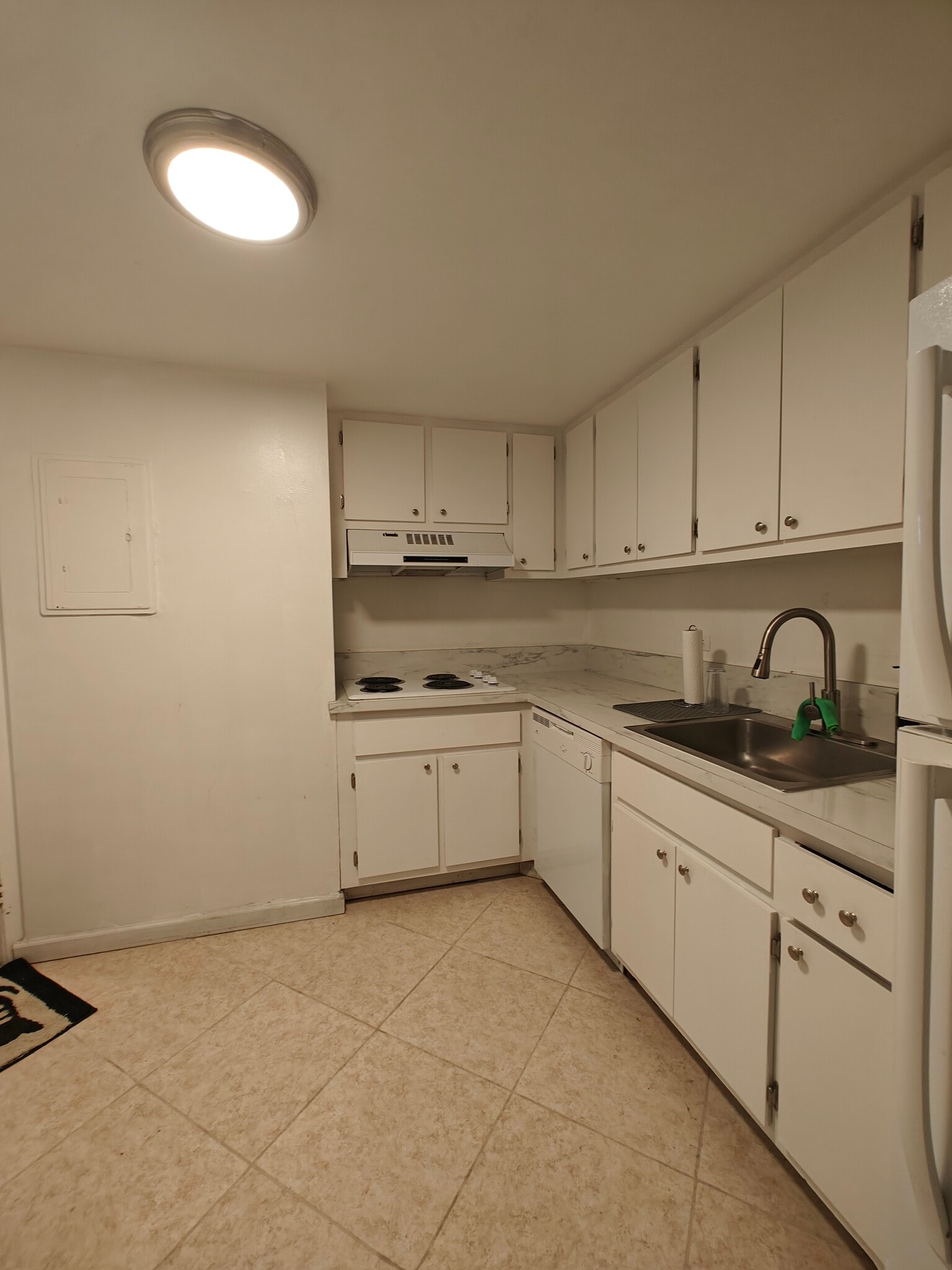 Building Photo - 825 Brickell Bay Dr