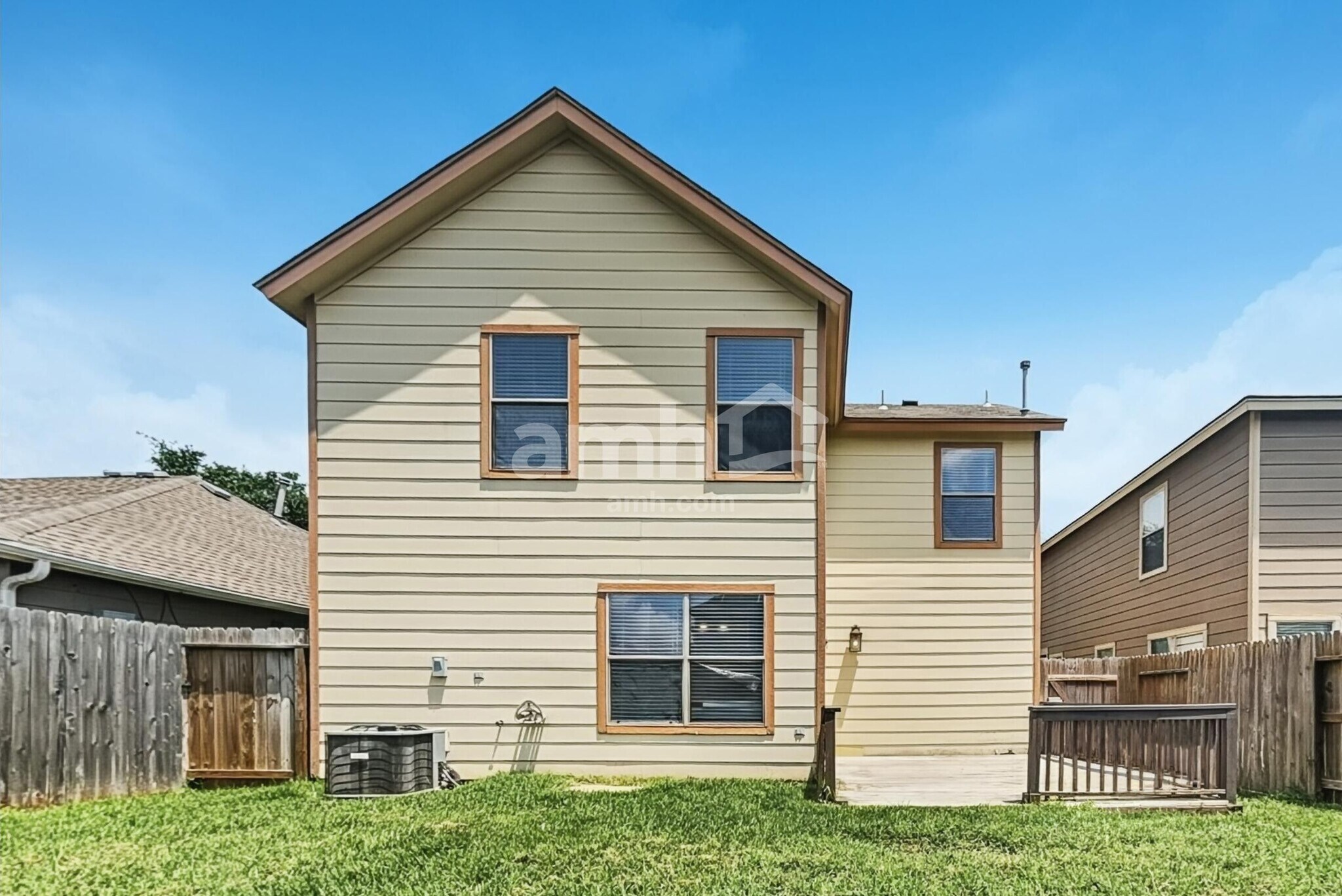 Building Photo - 11411 Seven Sisters Dr