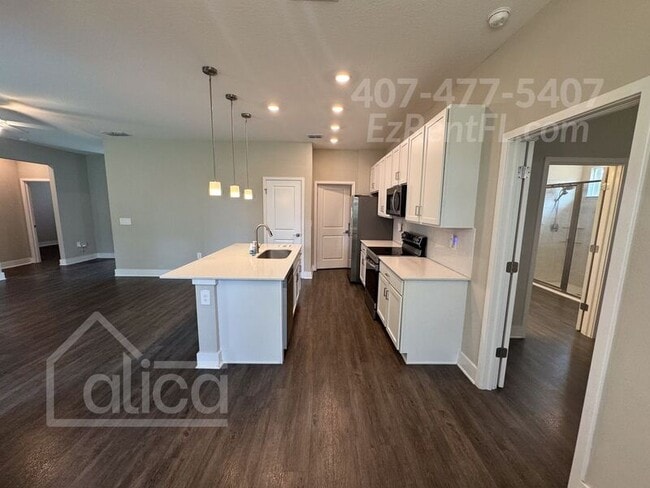 Building Photo - 4336 Las Almanos Ave