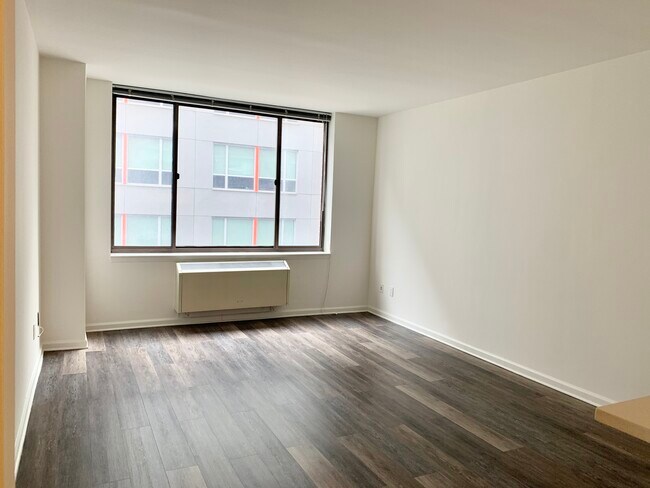 Interior Photo - The Landon
