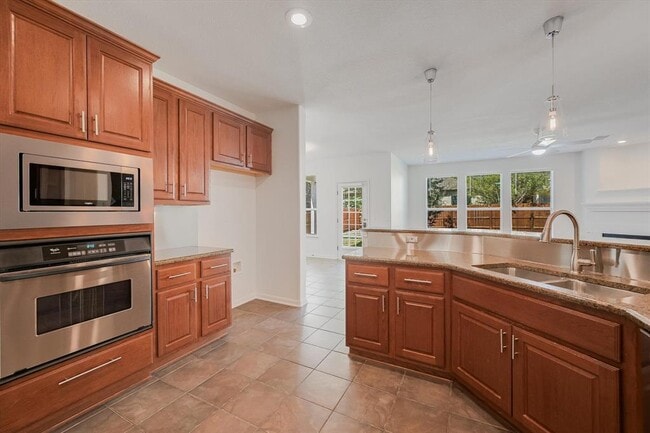 Building Photo - 9316 Bavaria Ln