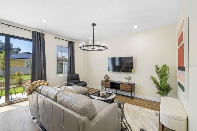 Building Photo - 4340 Villa Alina Ct