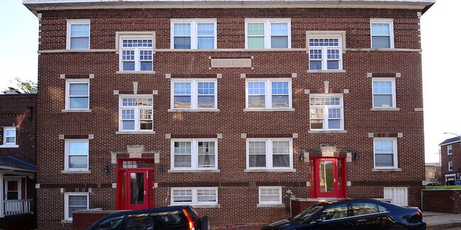 Primary Photo - Berkeley Apartments Bldg #2