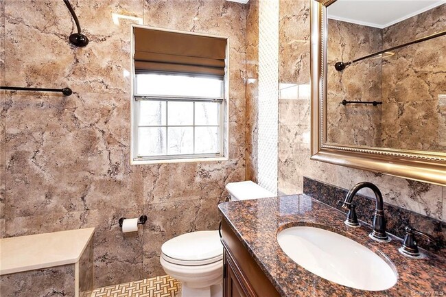 Building Photo - 2185 Sultana Dr