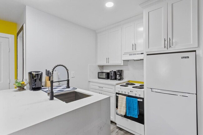 Building Photo - 2620 Arbor St