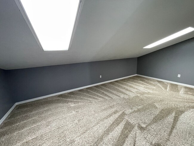 Building Photo - For Lease - 3 BR|2 BA Near Tyndall Air For...