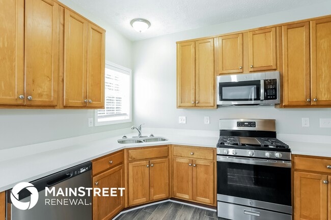 Building Photo - 7590 Winderemere Dr