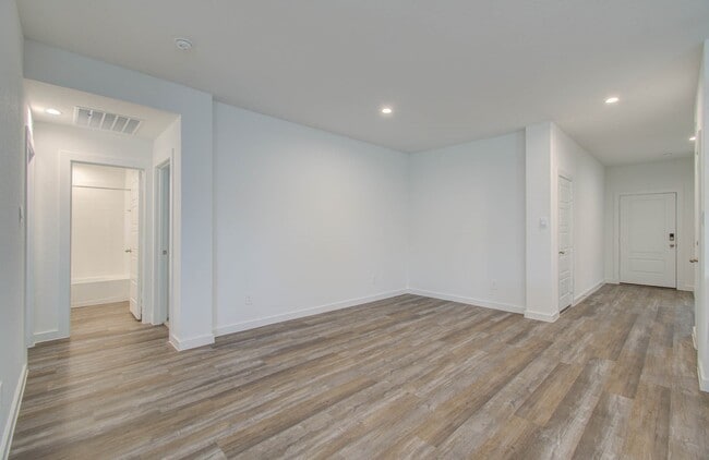 Building Photo - 1011 Perezia Ct