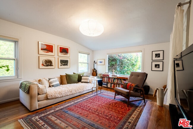 Building Photo - 17401 Londelius St