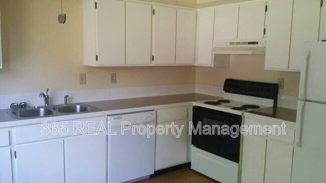 Building Photo - 1206 26th Ave