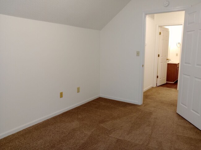 Building Photo - 4414-4416 Cheryl Ct.