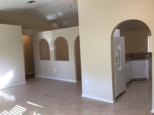 Building Photo - 287 Delake Rd NW