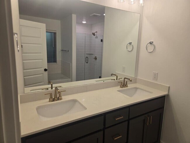 Building Photo - 17705 Horne Ln