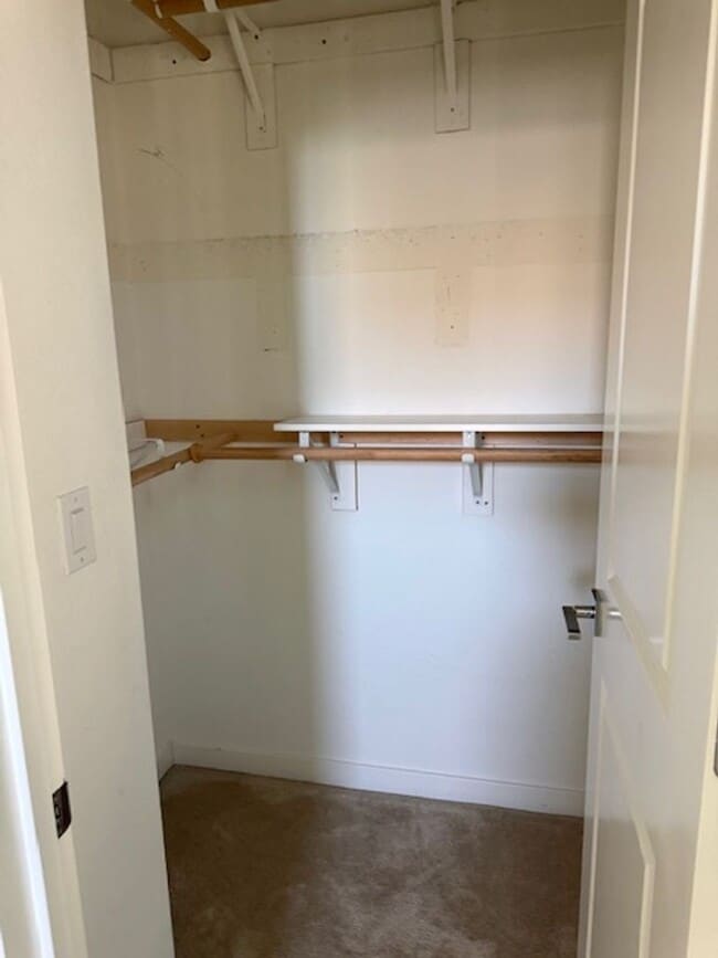 Building Photo - Home located in desirable Entrada Community!
