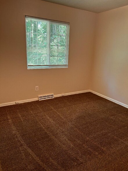 Building Photo - 3213 N 52nd St