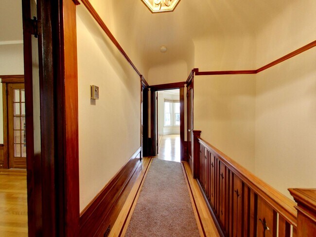 Building Photo - 1344-1346 Chestnut Street (1331r)