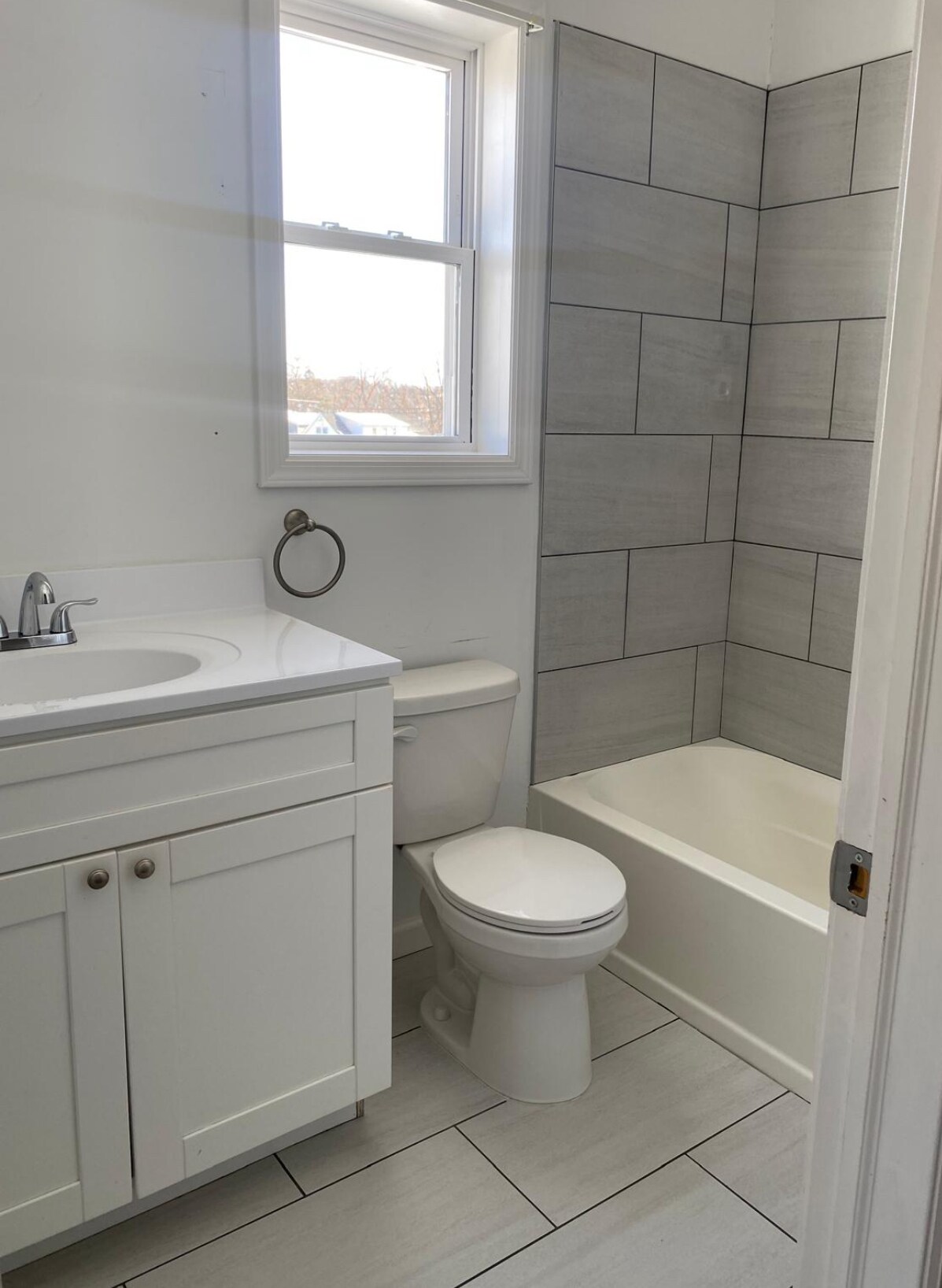 Building Photo - 153 E 23rd St