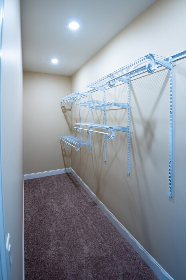 Building Photo - 433 W Railroad St