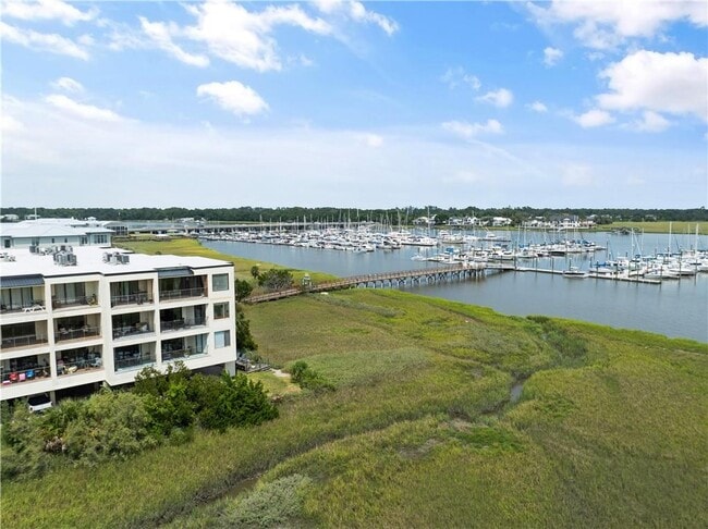 Building Photo - 1 Marina Dr