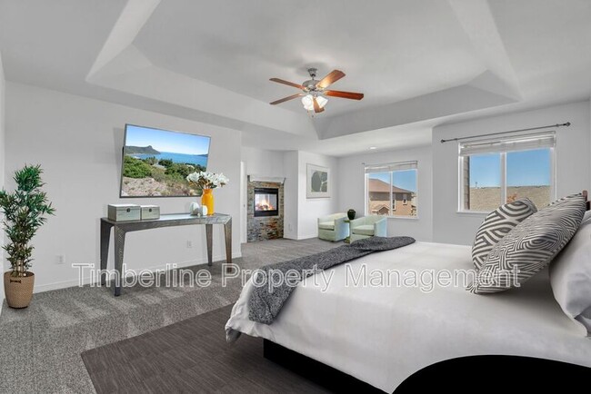 Building Photo - 10597 Mount Evans Drive