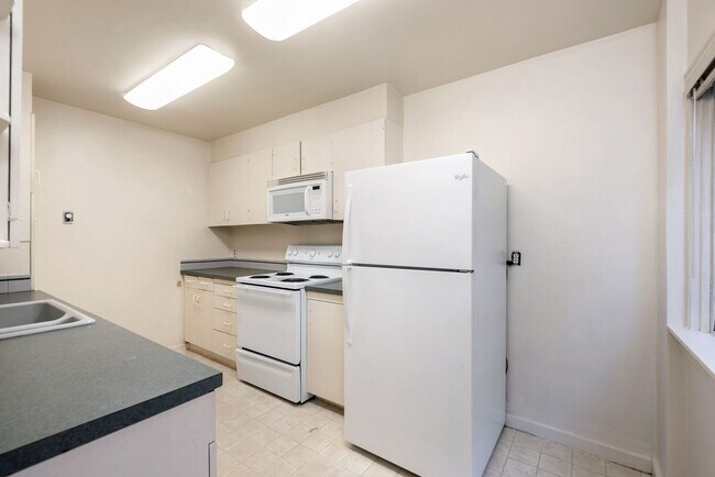 Interior Photo - Comstock Apartments