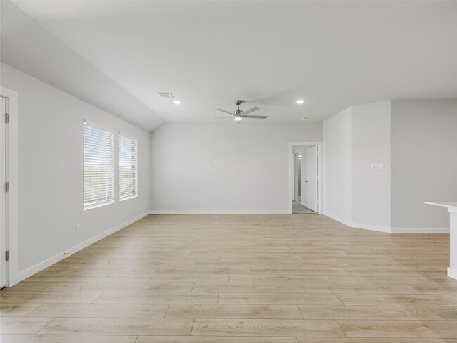 Building Photo - 1136 Del Rio Dr