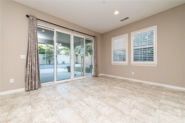 Building Photo - 6248 Desales St