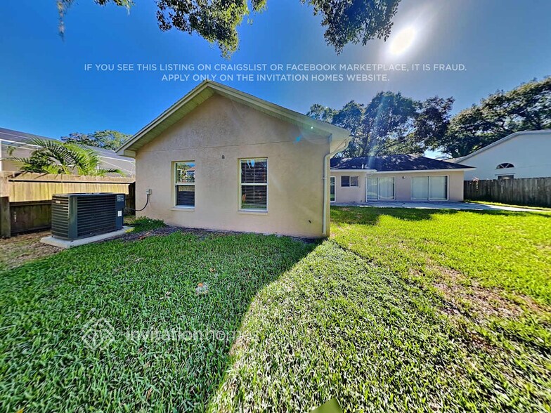 Building Photo - 9671 Fox Hearst Rd