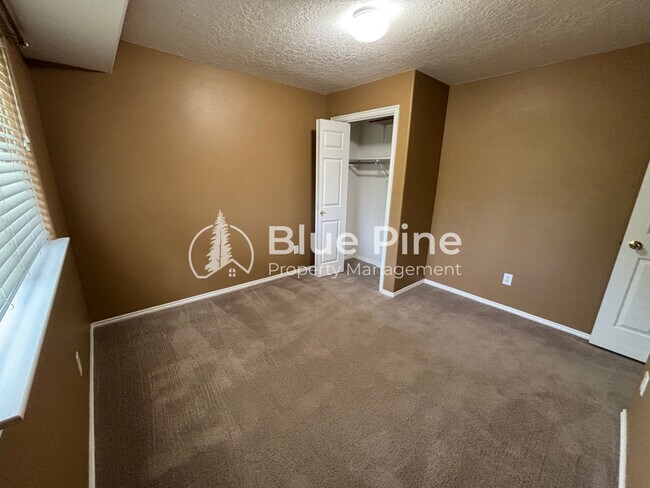 Building Photo - 3709 E 20th N