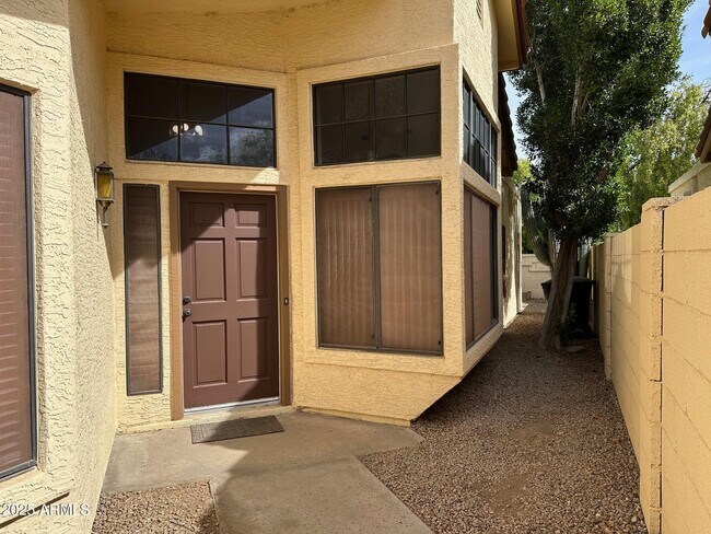 Building Photo - 8919 S Lori Ln