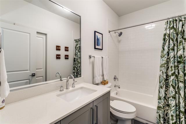 Building Photo - 5710 McCommas Blvd