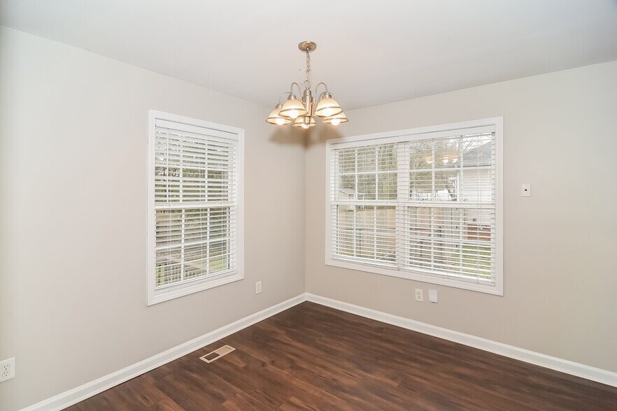 Building Photo - 3615 Stevens Bend Dr