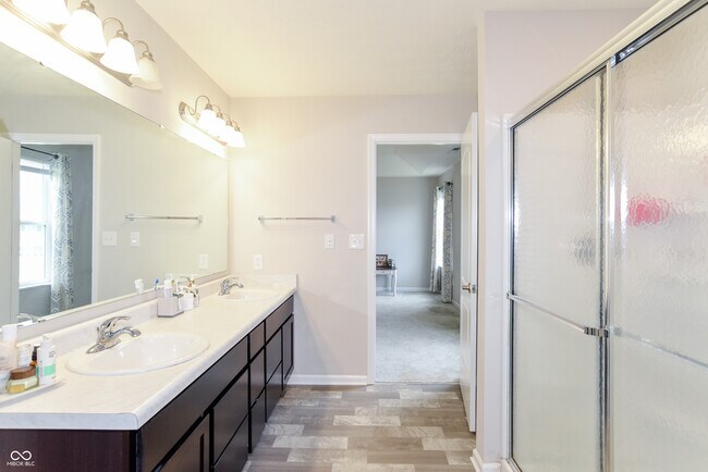 Building Photo - 1908 Porter Dr