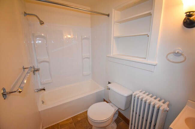 Building Photo - MT20