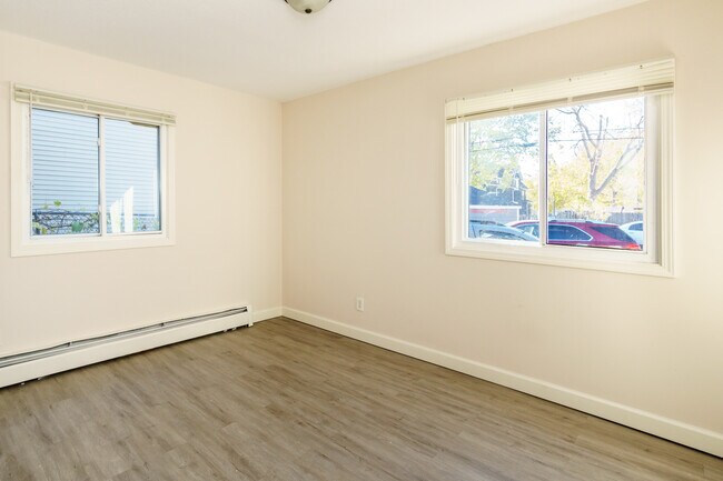 Building Photo - 3016 Pleasant Ave