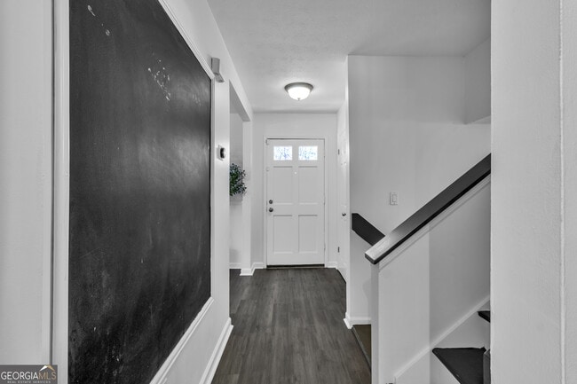 Building Photo - 2835 Mt Tabor Cir