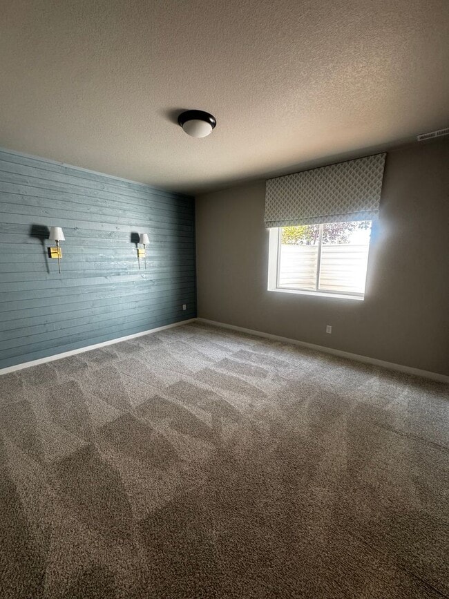 Building Photo - 9996 Antelope Ravine Dr