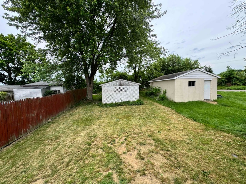 Building Photo - 743 Lemington St