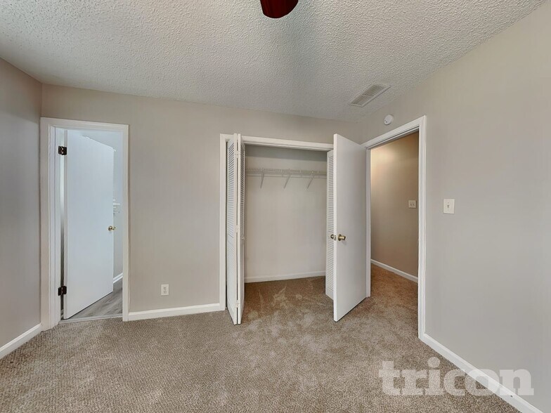 Building Photo - 2914 Sagemont Pl