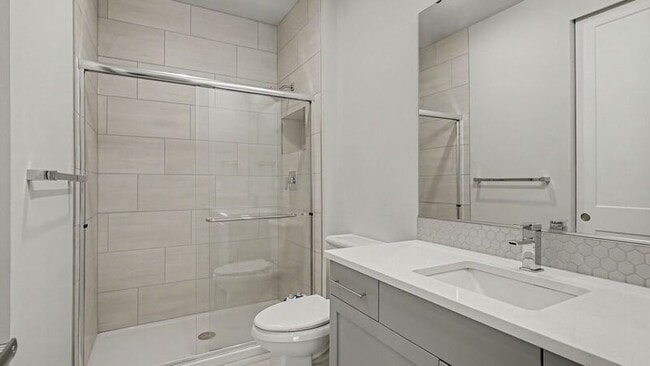 Building Photo - 7226 NE 129th St