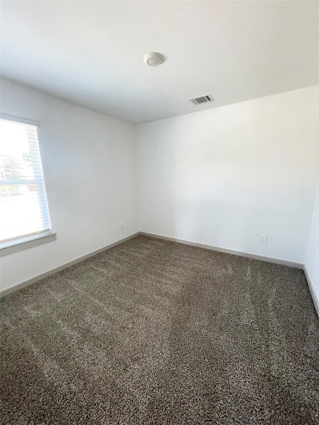 Building Photo - 1830 Plantation Pl