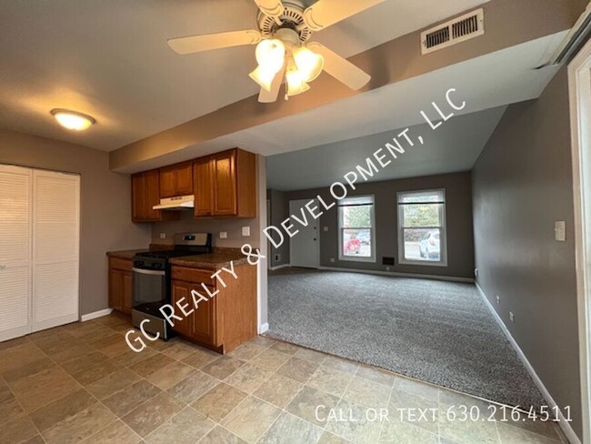 Building Photo - *** 2 FREE WEEKS OF RENT / 2 BDRM - 1 BTH ...