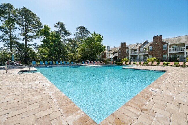 Building Photo - The Courtyards of Chanticleer