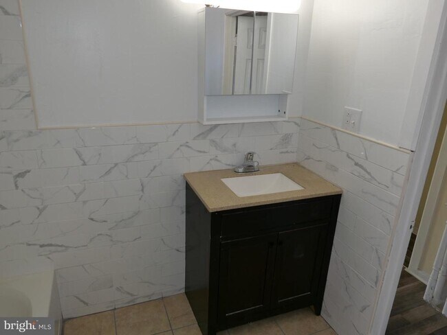 Building Photo - 4033 Filbert St