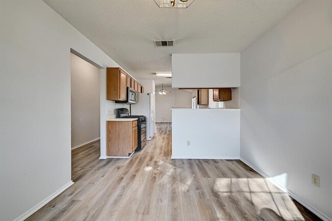 Building Photo - 4608 Castleman Dr