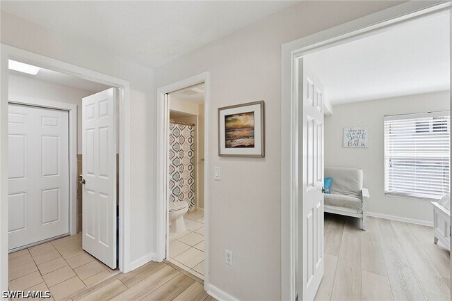 Building Photo - 799 Caribbean Ct