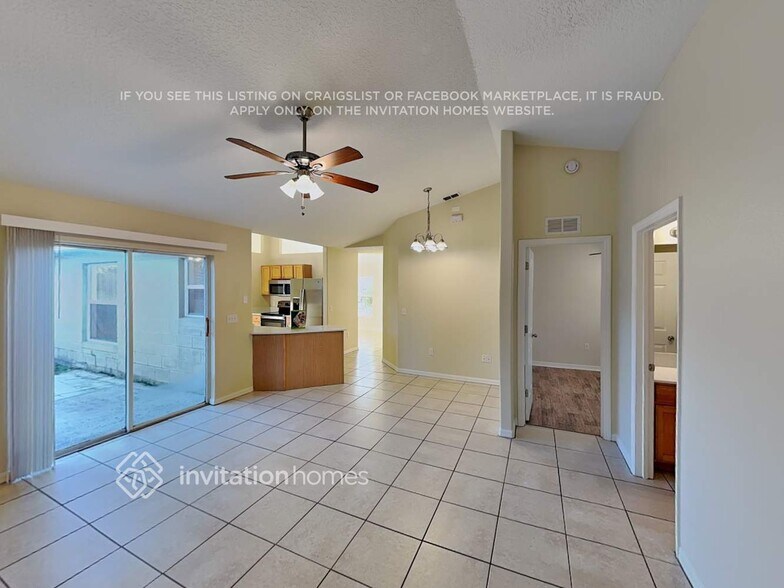 Building Photo - 2797 Benrock Terrace