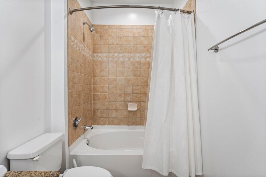 Building Photo - 3202 Renaissance Park Pl