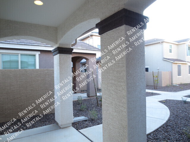 Building Photo - 2417 N 73rd Dr