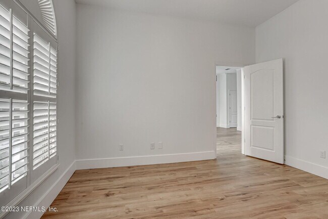 Building Photo - 140 Oceans Edge Dr